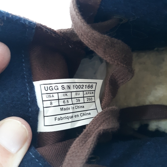 Ugg Calynda Leather Boots Ankle size 8 Brown - Picture 10 of 10